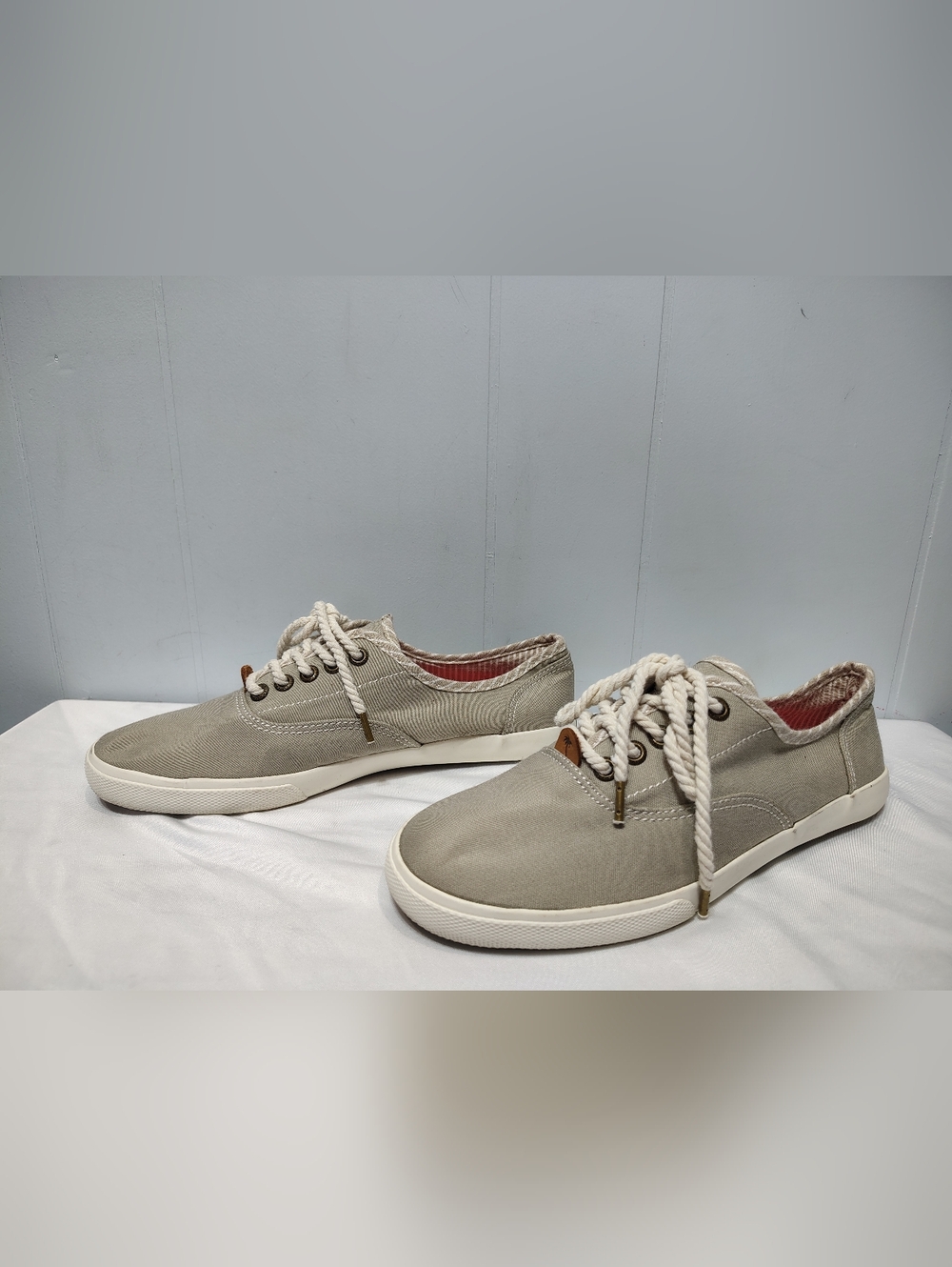 Margaritaville Dreamcatcher Beige Sneaker sz 9.5 Neutral Beach Casual Nautical